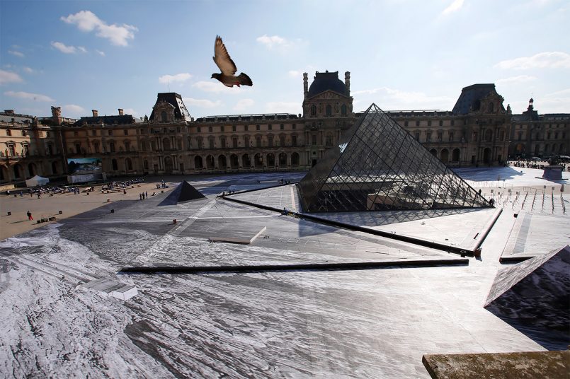 The Louvre Transformed Large Scale Optical Illusion By JR Daily