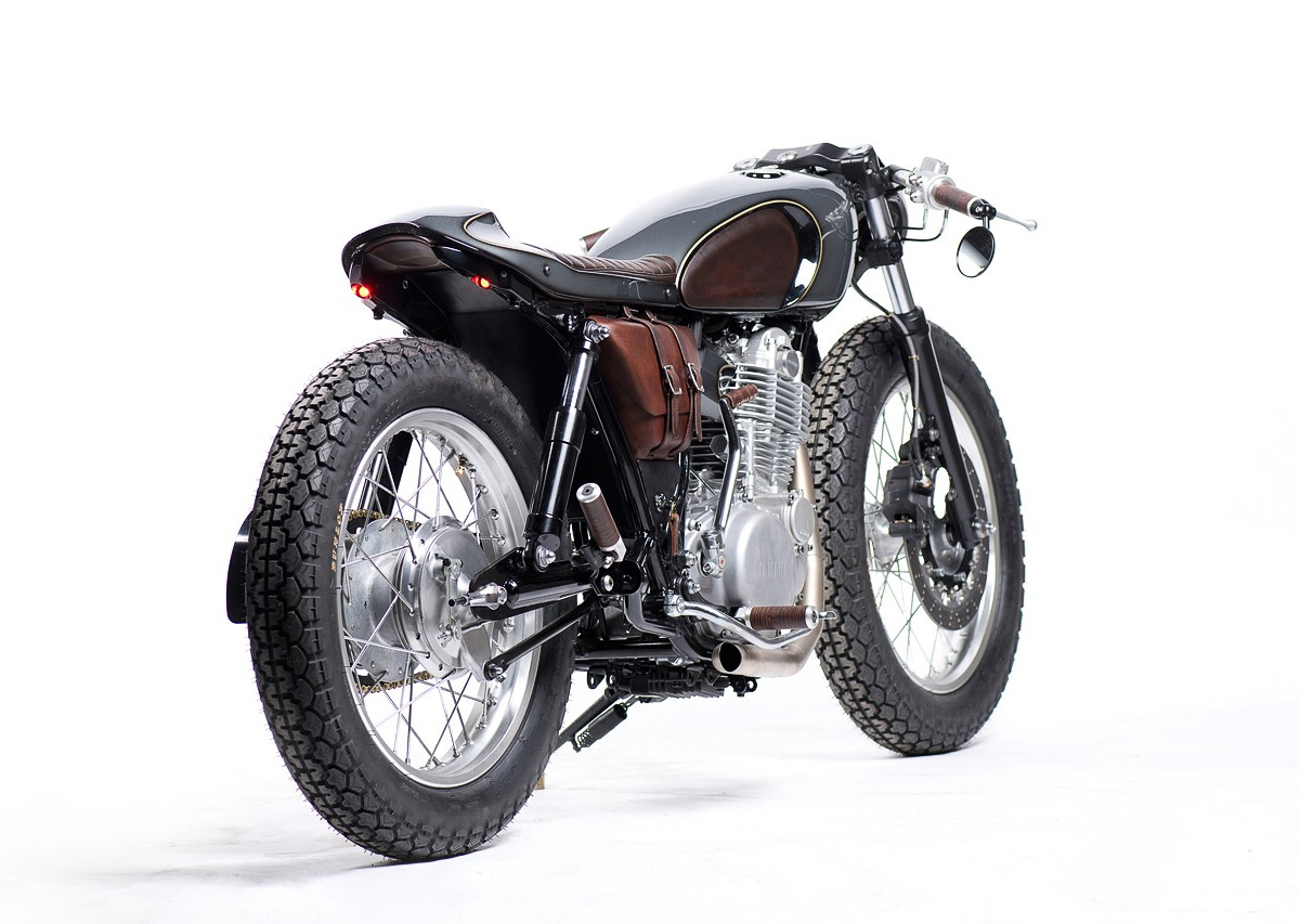The Snipe Custom Yamaha SR400  by Old Empire Motorcycles 
