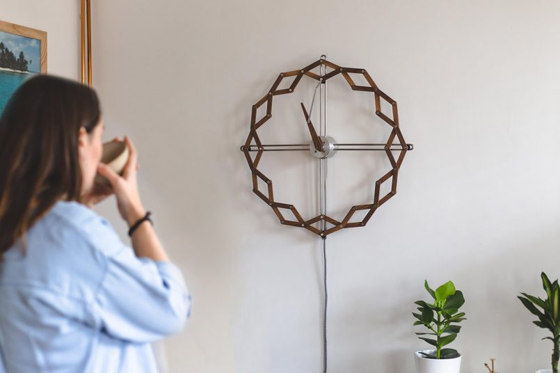 Solstice: Kinetic Clock by Animaro | Daily design inspiration for ...