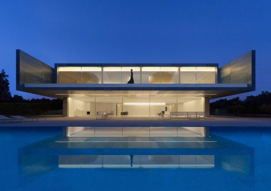 Aluminum House by Fran Silvestre Arquitectos | Daily design inspiration ...