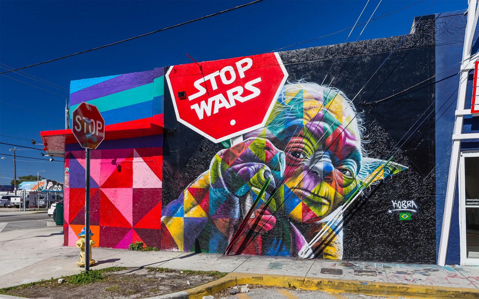 Kaleidoscopic Street Art by Eduardo Kobra Daily design inspiration