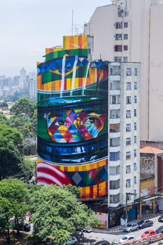 Kaleidoscopic Street Art by Eduardo Kobra | Daily design inspiration ...