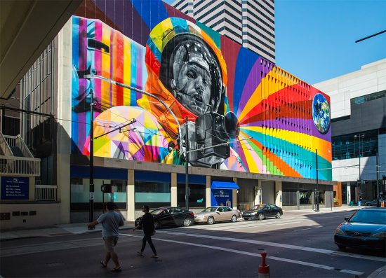 Kaleidoscopic Street Art by Eduardo Kobra | Daily design inspiration ...