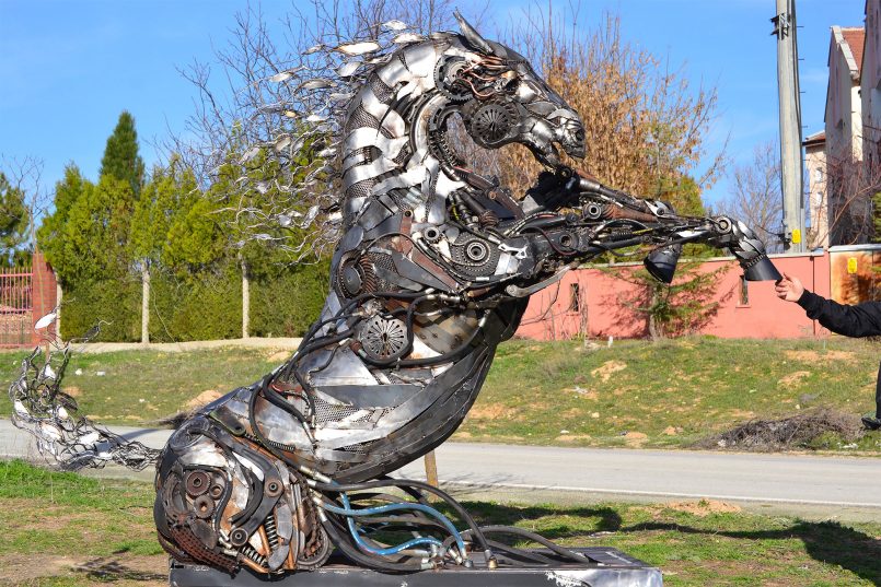 Scrap Metal Sculptures by Cem Özkan | Daily design inspiration for ...