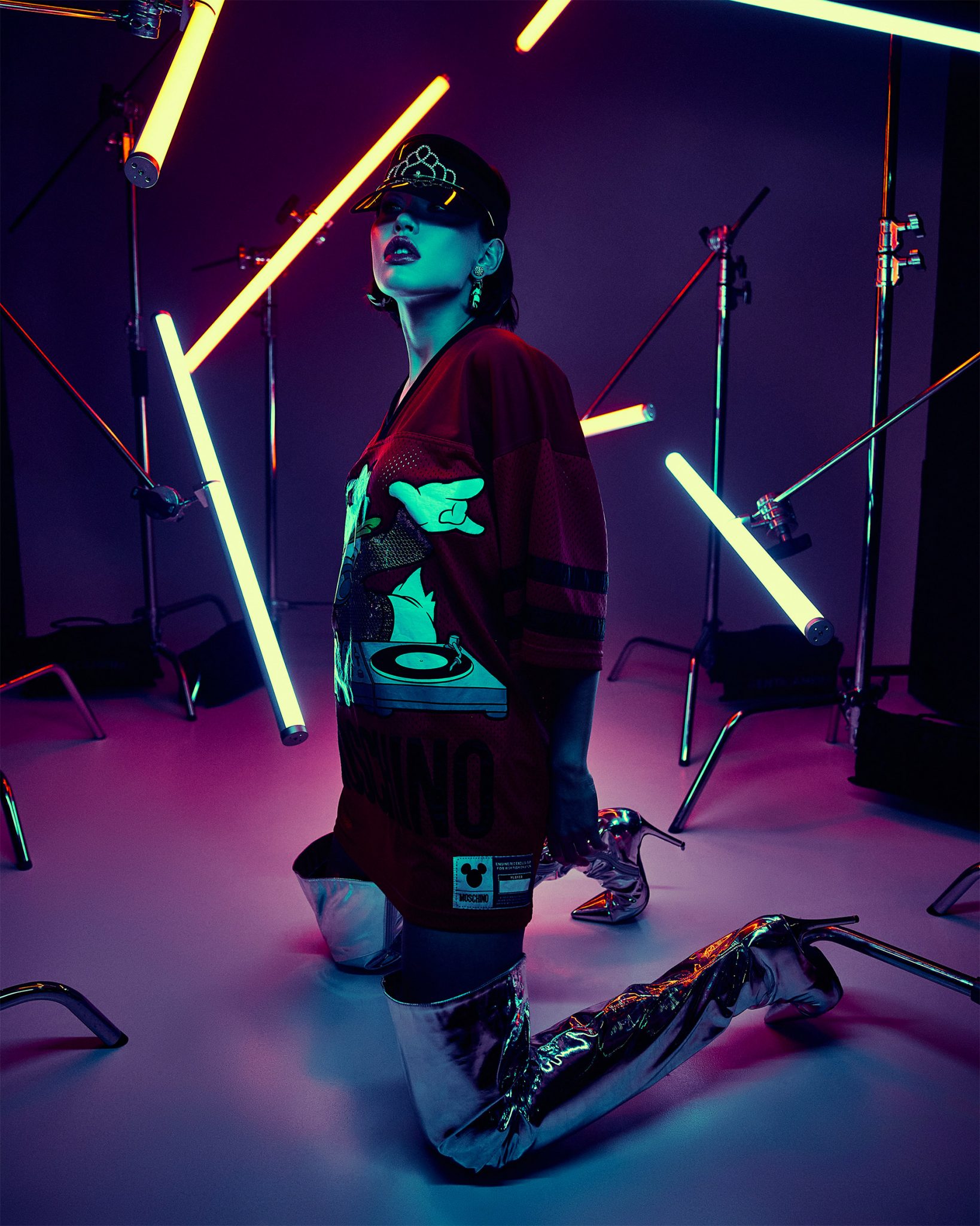 Neon: Photos By Nikita Zhurnakov & Anton Semechkin 