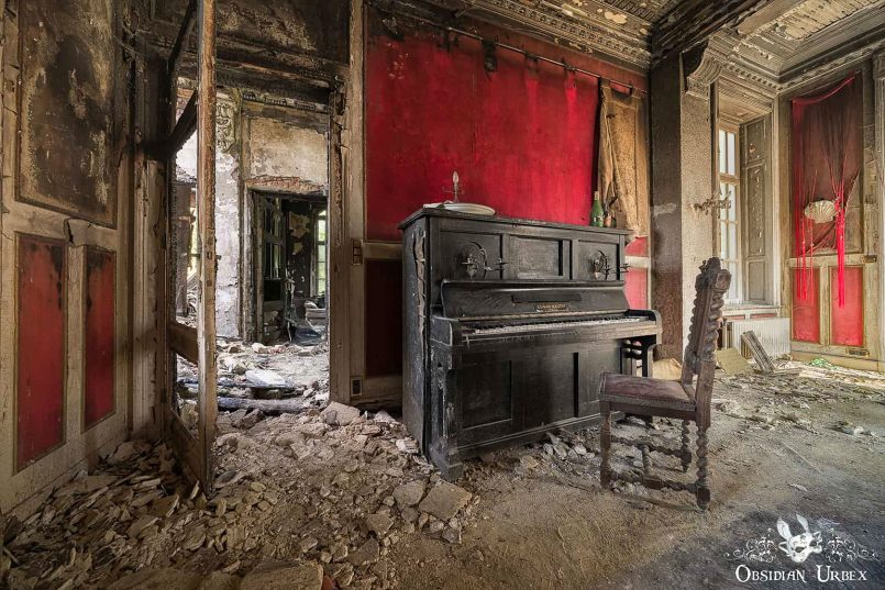 Neglected Elegance: Photos of Abandoned Places by Janine Pendleton ...