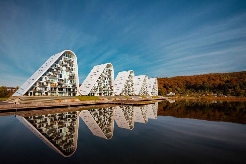 Dynamic Architectural Photos by Martin Foddanu | Daily design ...