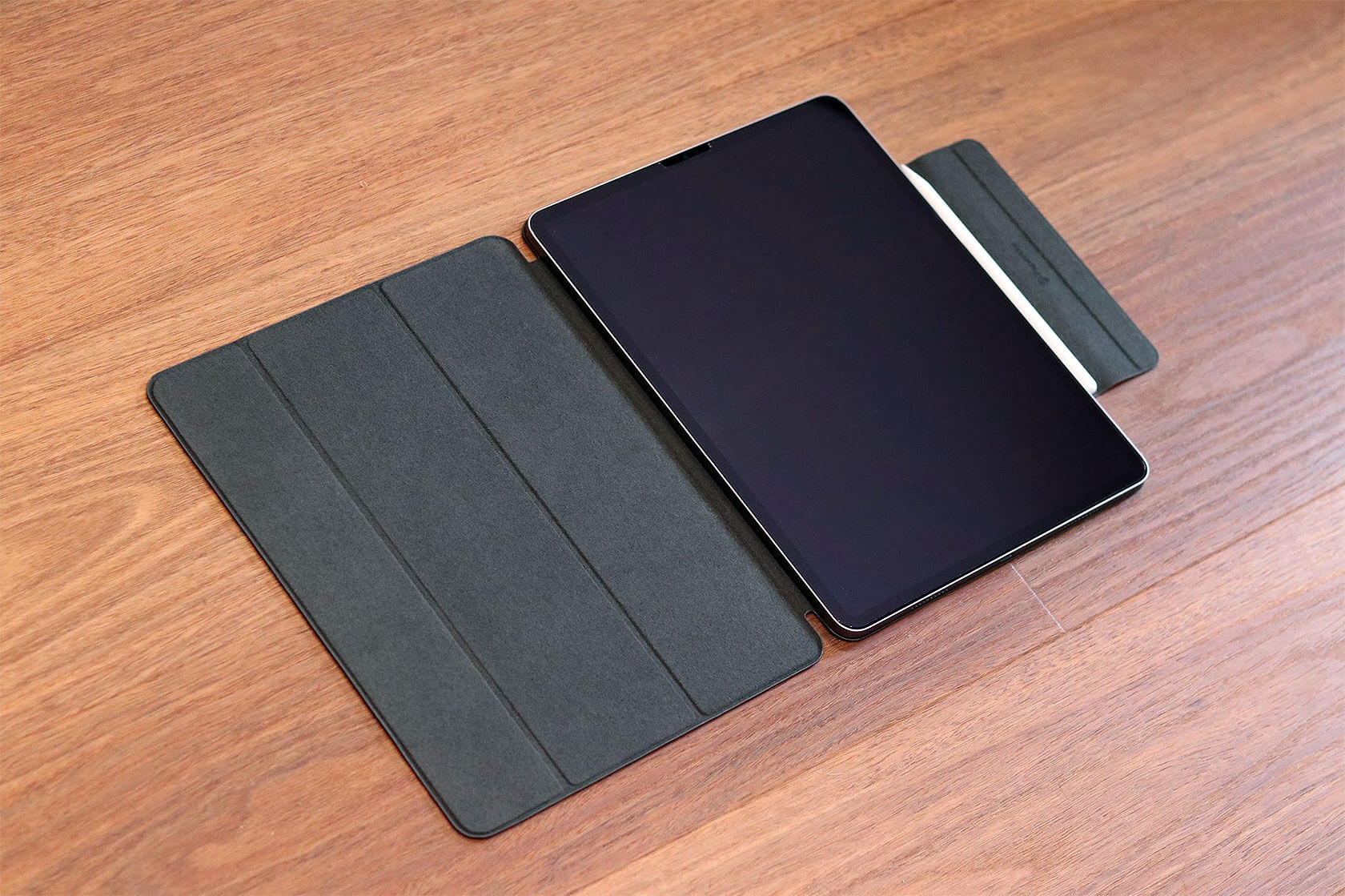 Paperlike Folio Case Review A Premium Feel for your iPad Daily