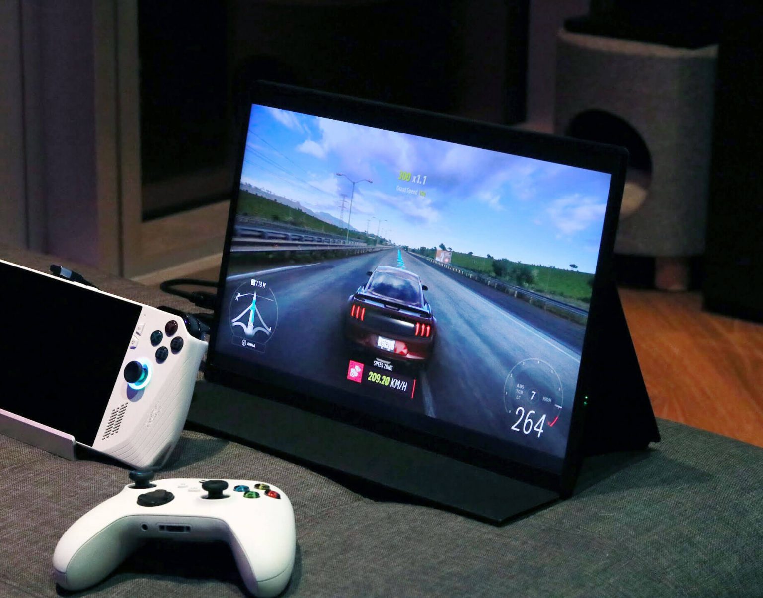 UPERFECT UPlays C2 Review: A 16-inch 120Hz Portable Gaming Monitor with ...