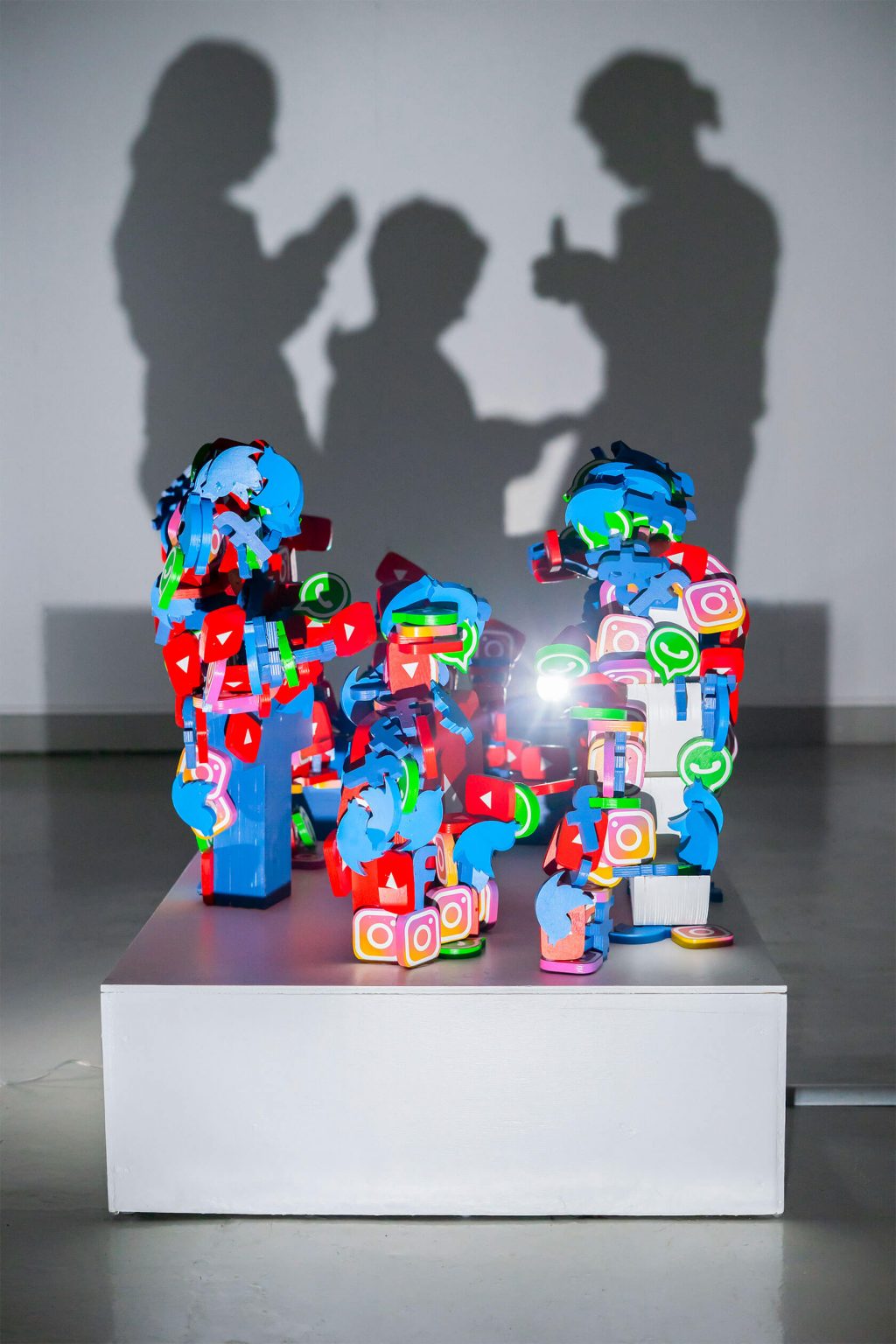 Amazing Shadow Art by Anni Laukka | Daily design inspiration for ...