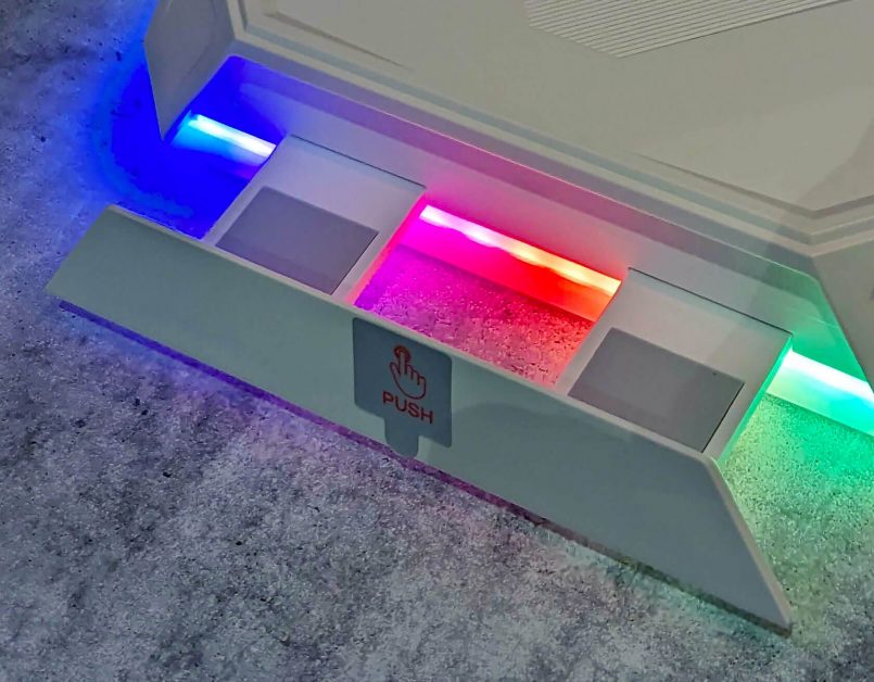 JSAUX released a beautiful RGB dock for the Asus ROG Ally