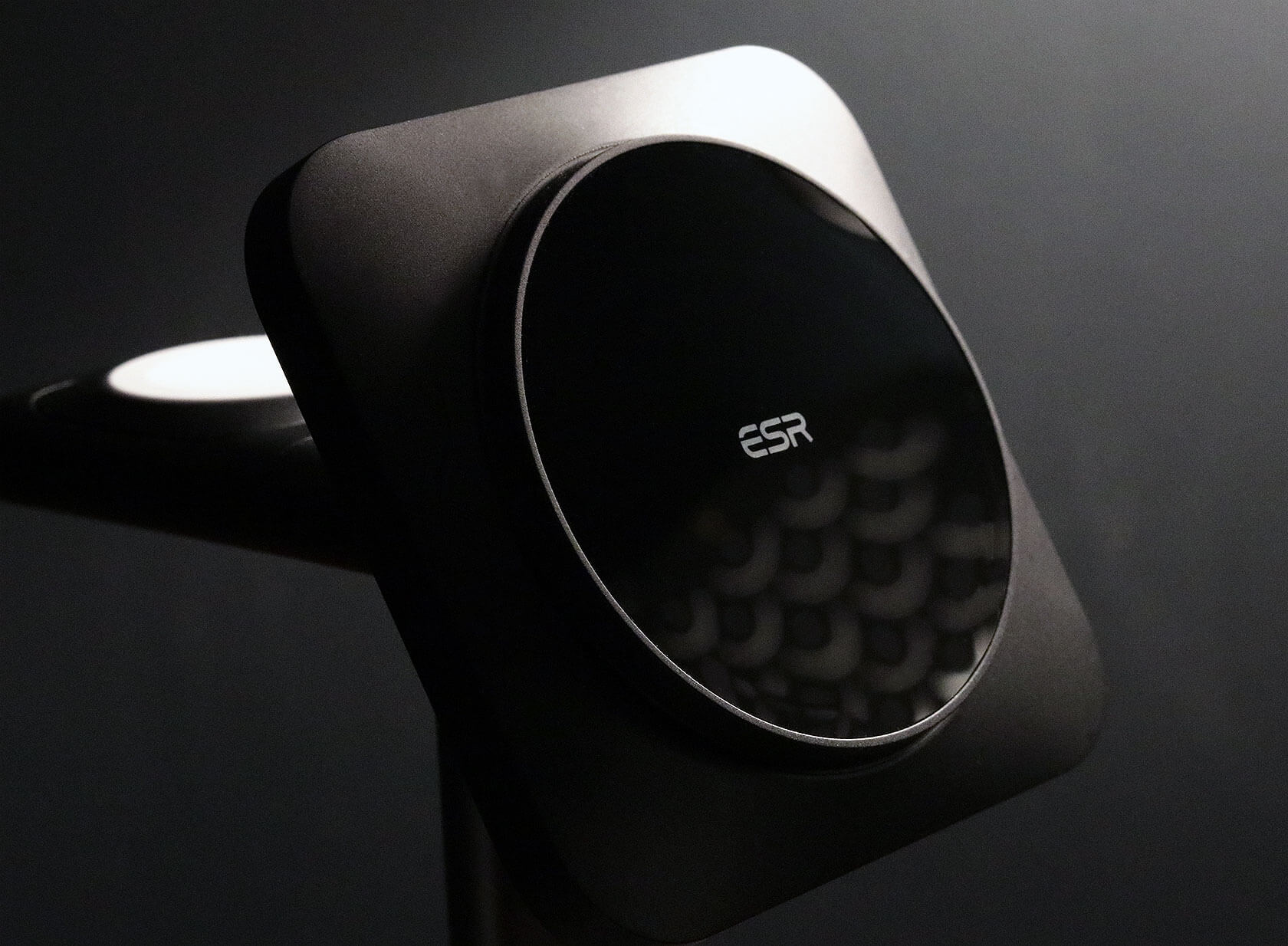 ESR Qi2 3-in-1 MagSafe Wireless Chargers Review | Daily design ...